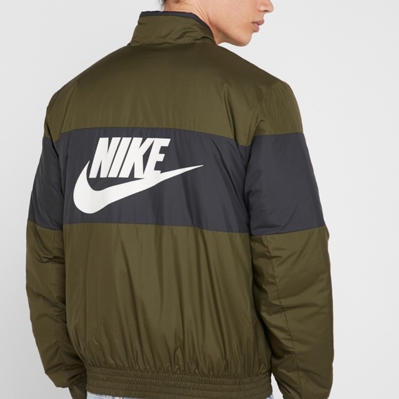 🔥🔥Nike Sportswear Men's Graphic Bomber Jacket🔥 - Picture 4 of 7